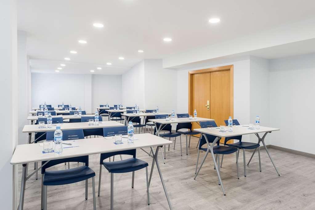 Hotel Elche Centro , Affiliated By Melia מתקנים תמונה