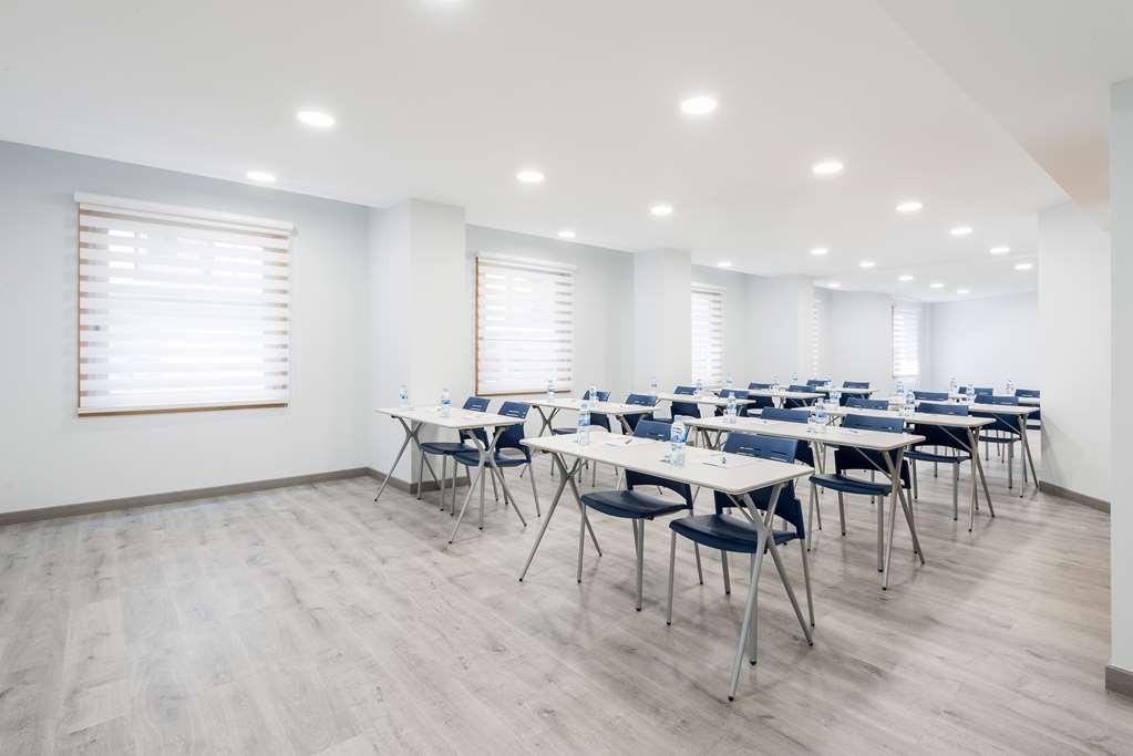 Hotel Elche Centro , Affiliated By Melia מתקנים תמונה