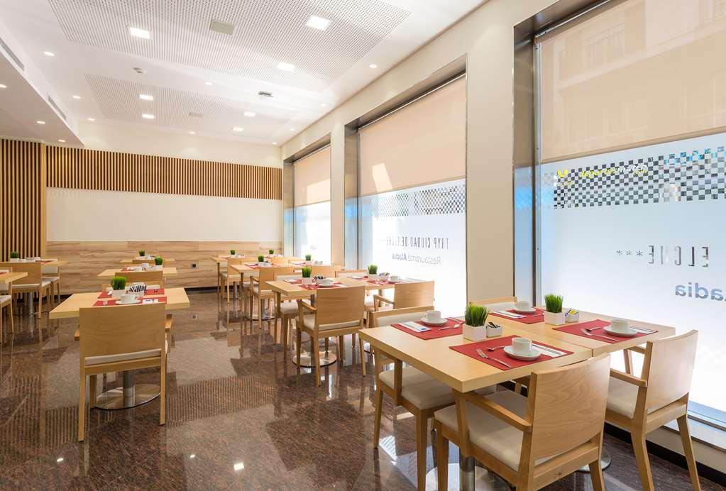 Hotel Elche Centro , Affiliated By Melia מסעדה תמונה