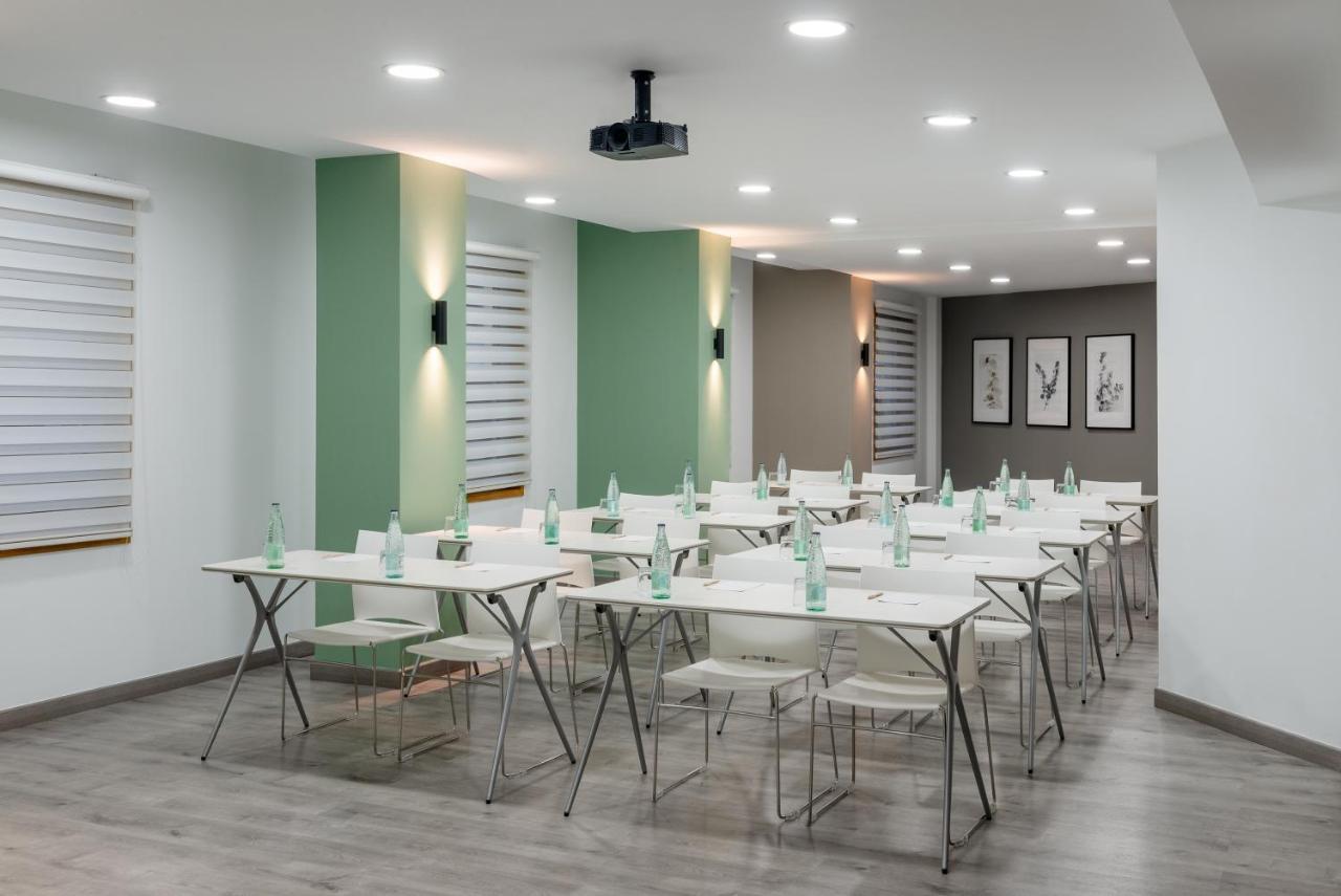 Hotel Elche Centro , Affiliated By Melia מראה חיצוני תמונה